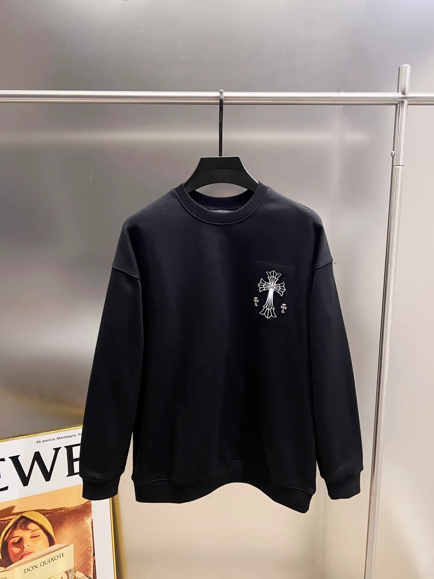 🅿️310 CH Cro 2025 Autumn and Winter New Style Customized 430g double yarn fabric, round neck long-sleeved sweatshirt, chest cross patch embroidery process, classic Sanskrit letter embroidery patch + hardware design process, high-end version! The same loose version for men and women S M L XL XXL five sizes color black white